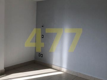 CASA EN VENTA (KATANIA)