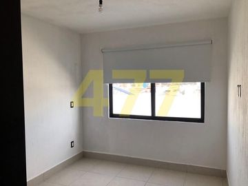 CASA EN VENTA (KATANIA)