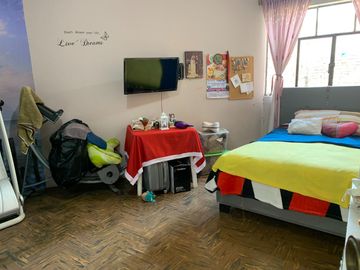 OCASION!!! VENDO CASA DE 3 PISOS MAS AZOTEA EN BREÑA LIMITE CON PUEBLO LIBRE