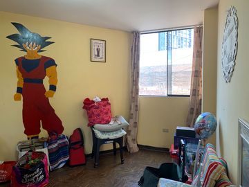 OCASION!!! VENDO CASA DE 3 PISOS MAS AZOTEA EN BREÑA LIMITE CON PUEBLO LIBRE
