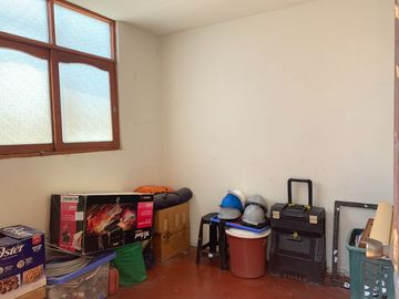 OCASION!!! VENDO CASA DE 3 PISOS MAS AZOTEA EN BREÑA LIMITE CON PUEBLO LIBRE