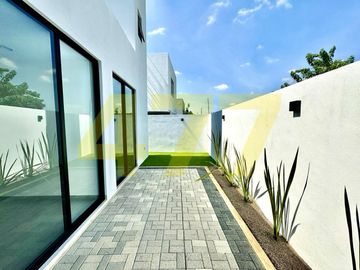 CASA EN VENTA (VALLES DEL MOLINO A)