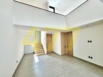 CASA EN VENTA (VALLES DEL MOLINO A)