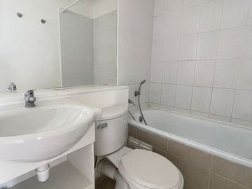 Departamento de 2D-1B sin amoblar, como nuevo en Puertas Del Mar