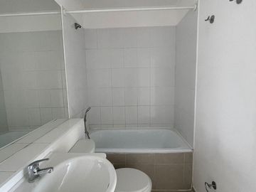 Departamento de 2D-1B sin amoblar, como nuevo en Puertas Del Mar