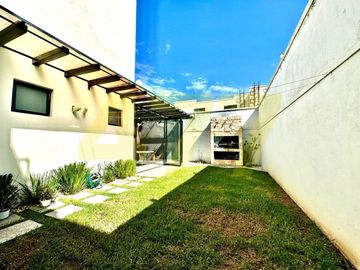 CASA EN VENTA (HACIENDA VALBUENA)