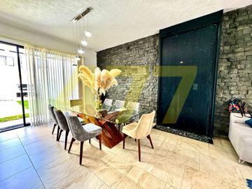 CASA EN VENTA (HACIENDA VALBUENA)
