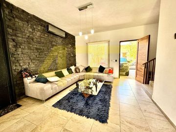 CASA EN VENTA (HACIENDA VALBUENA)
