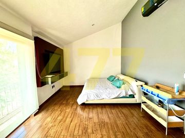 CASA EN VENTA (HACIENDA VALBUENA)