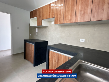 DEPARTAMENTO DE ESTRENO CON COCHERA - URB EL OASIS (ICA)