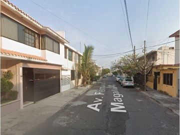 VENTA DE CASA EN BOCA DEL RIO VERACRUZ AV. FERNANDO MAGALLANES