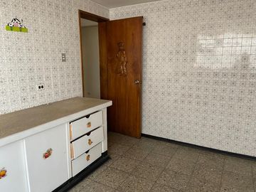 Venta Casa  Rentera sector Jipijapa 3 departamentos