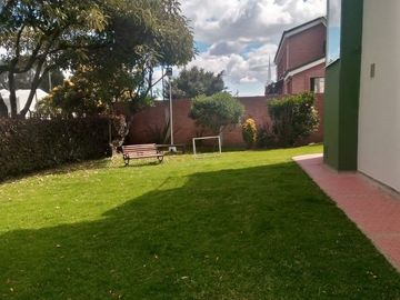 Vendo Casa 2 Plantas en Conjunto Cerrado en San Jose de Bavaria