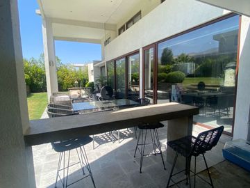 ESPECTACULAR CASA MEDITERRÁNEA