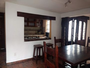 RENTO CASA SIN MUEBLES EN FRACC LUCIERNAGA ESPALDAS PLAZA LUCIERNAGA, HOSPITAL MAC, SALIDA SAN MIGUEL A QRO