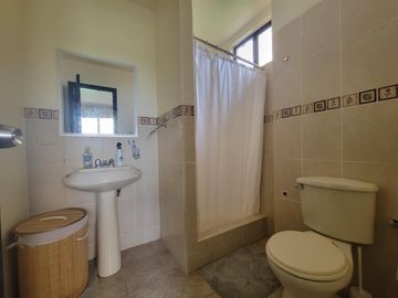 Casa de Venta en Samborondon con 721 mt2 de terreno