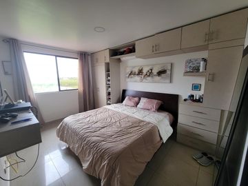 Casa de Venta en Samborondon con 721 mt2 de terreno