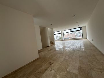 Casa en Venta en Fraccionamiento Orense Residencial (conocido anteriormente como Lomas de Chapultepec).