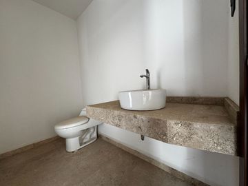 Casa en Venta en Fraccionamiento Orense Residencial (conocido anteriormente como Lomas de Chapultepec).