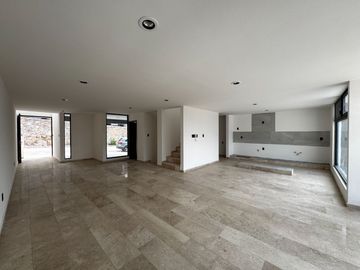 Casa en Venta en Fraccionamiento Orense Residencial (conocido anteriormente como Lomas de Chapultepec).