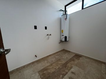 Casa en Venta en Fraccionamiento Orense Residencial (conocido anteriormente como Lomas de Chapultepec).