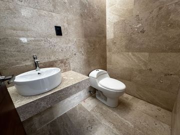 Casa en Venta en Fraccionamiento Orense Residencial (conocido anteriormente como Lomas de Chapultepec).