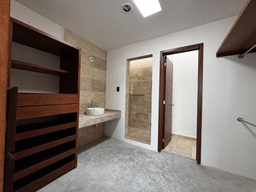 Casa en Venta en Fraccionamiento Orense Residencial (conocido anteriormente como Lomas de Chapultepec).