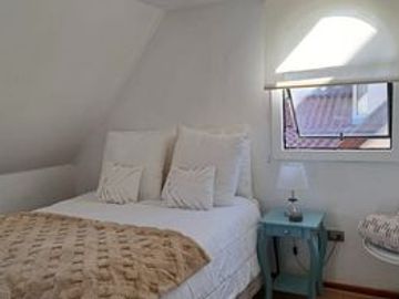 SE VENDE HERMOSA CASA EN CONDOMINIO. EXCELENTE CONECTIVIDAD QUILPUÉ