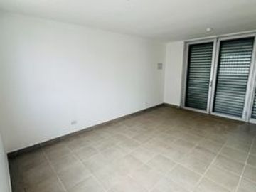 SE VENDEN DOS LOCALES COMERCIALES, CONDOMINIO LOS MOLINOS II