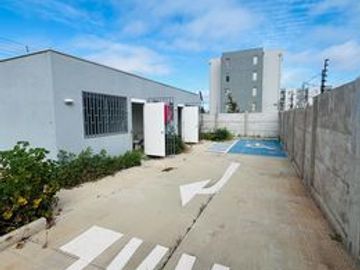 SE VENDEN DOS LOCALES COMERCIALES, CONDOMINIO LOS MOLINOS II