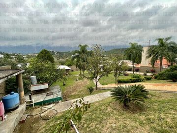 Casa Quinta en Venta en El Barrial, con increíbles vistas panorámicas a las montañas, sin vecino atrás! A 5 min de Carretera Nacional