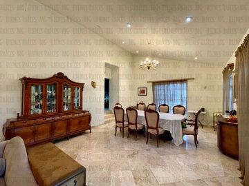 Casa Quinta en Venta en El Barrial, con increíbles vistas panorámicas a las montañas, sin vecino atrás! A 5 min de Carretera Nacional