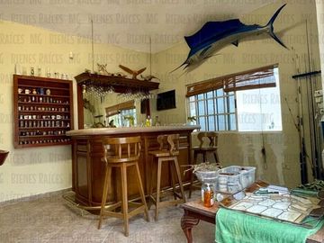Casa Quinta en Venta en El Barrial, con increíbles vistas panorámicas a las montañas, sin vecino atrás! A 5 min de Carretera Nacional