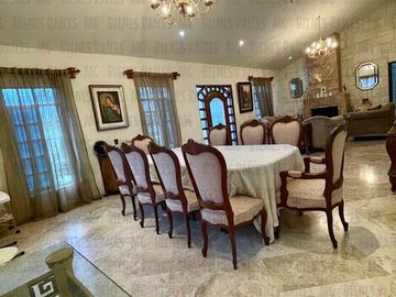 Casa Quinta en Venta en El Barrial, con increíbles vistas panorámicas a las montañas, sin vecino atrás! A 5 min de Carretera Nacional