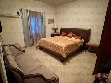 Casa Quinta en Venta en El Barrial, con increíbles vistas panorámicas a las montañas, sin vecino atrás! A 5 min de Carretera Nacional