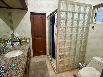 Casa Quinta en Venta en El Barrial, con increíbles vistas panorámicas a las montañas, sin vecino atrás! A 5 min de Carretera Nacional