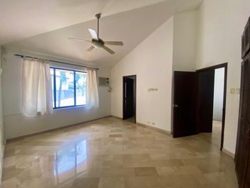 Casa de Venta en Ceibos Urb. El Manantial