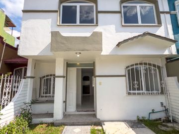 Casa en venta Valle de Guadalupe Central de Abastos antes 1,840,000 buen fin