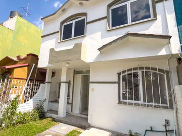 Casa en venta Valle de Guadalupe Central de Abastos antes 1,840,000 buen fin