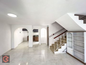 Casa en venta Valle de Guadalupe Central de Abastos antes 1,840,000 buen fin