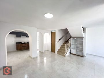 Casa en venta Valle de Guadalupe Central de Abastos antes 1,840,000 buen fin
