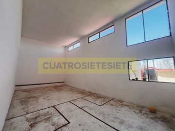 CASA EN VENTA (LOMA VERDE)