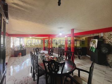 CASA EN VENTA (LOMA VERDE)