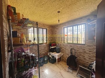 CASA EN VENTA (LOMA VERDE)
