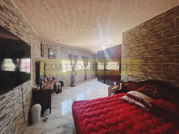 CASA EN VENTA (LOMA VERDE)
