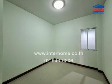 2-storey townhouse, 23 sq m, The Money Village, Rangsit-Khlong Sam, near Big C Khlong 3, Rangsit-Nakhon Nayok Road, Khlong Sam Road, Khlong Luang, Pat