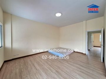 2-storey townhouse, 23 sq m, The Money Village, Rangsit-Khlong Sam, near Big C Khlong 3, Rangsit-Nakhon Nayok Road, Khlong Sam Road, Khlong Luang, Pat