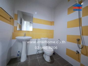 2-storey townhouse, 23 sq m, The Money Village, Rangsit-Khlong Sam, near Big C Khlong 3, Rangsit-Nakhon Nayok Road, Khlong Sam Road, Khlong Luang, Pat