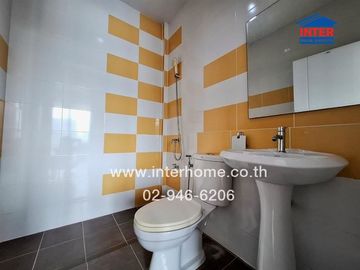 2-storey townhouse, 23 sq m, The Money Village, Rangsit-Khlong Sam, near Big C Khlong 3, Rangsit-Nakhon Nayok Road, Khlong Sam Road, Khlong Luang, Pat