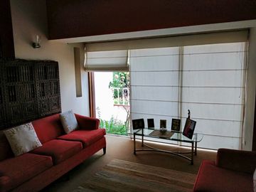 CASA DE 1000 M2 - 4 DORMS - AMPLIO JARDÍN - CALLE CERRADA - OPORTUNIDAD